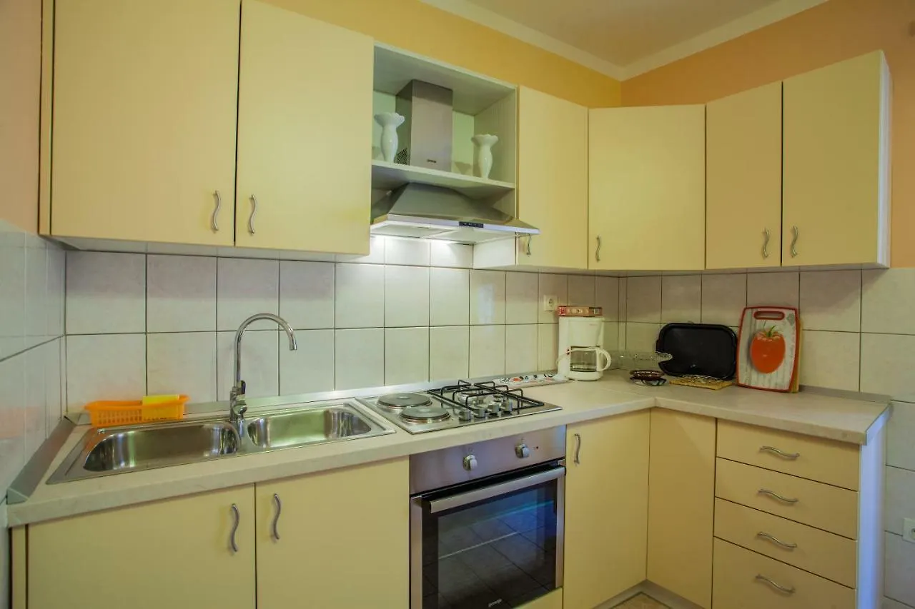 Apartments Dabovic Cres