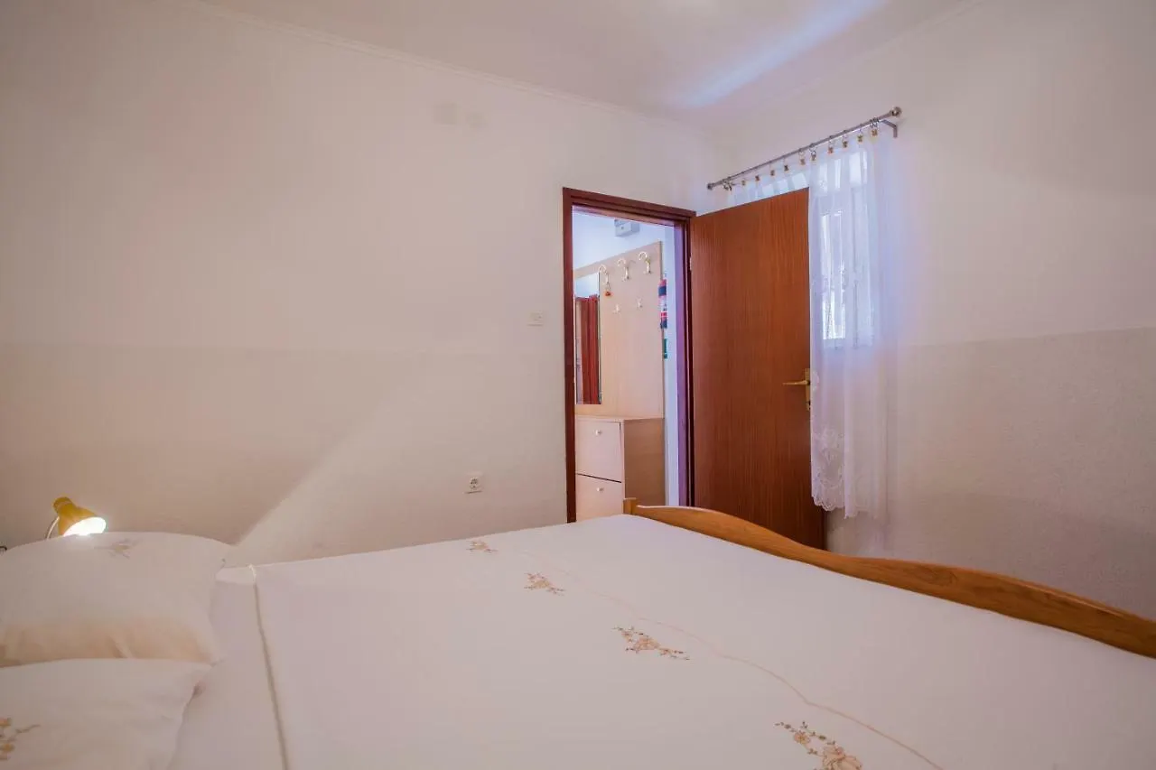 Apartments Dabovic Cres Croatia